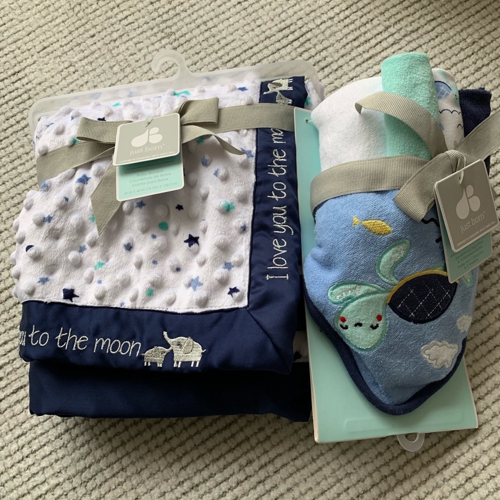 NWT Just Born baby blanket and bath set